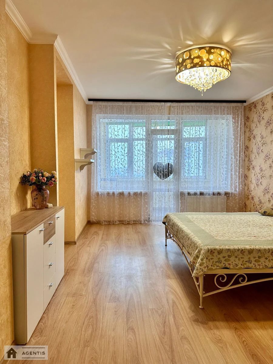 Apartment for rent 1 room, 68 m², 21st fl./26 floors. 22, Lvivska 22, Kyiv. 