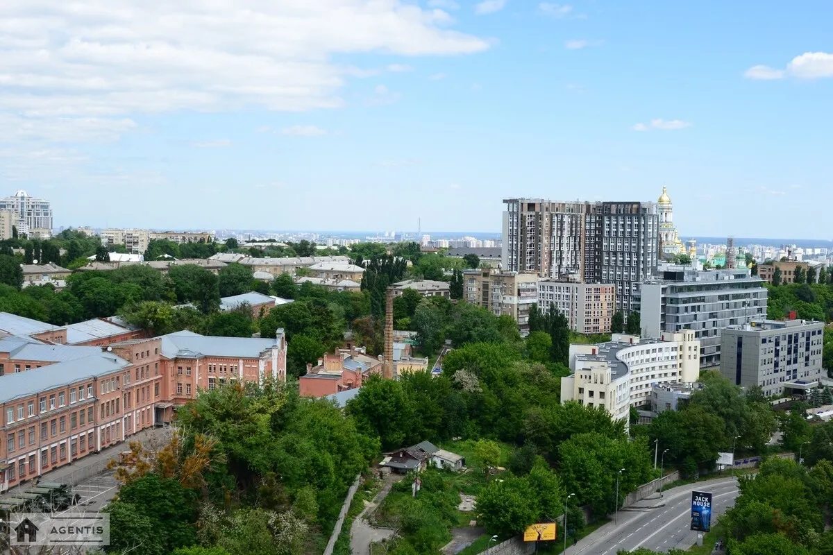 Apartment for rent 3 rooms, 106 m², 18th fl./20 floors. Staronavodnitcka 4, Kyiv. 