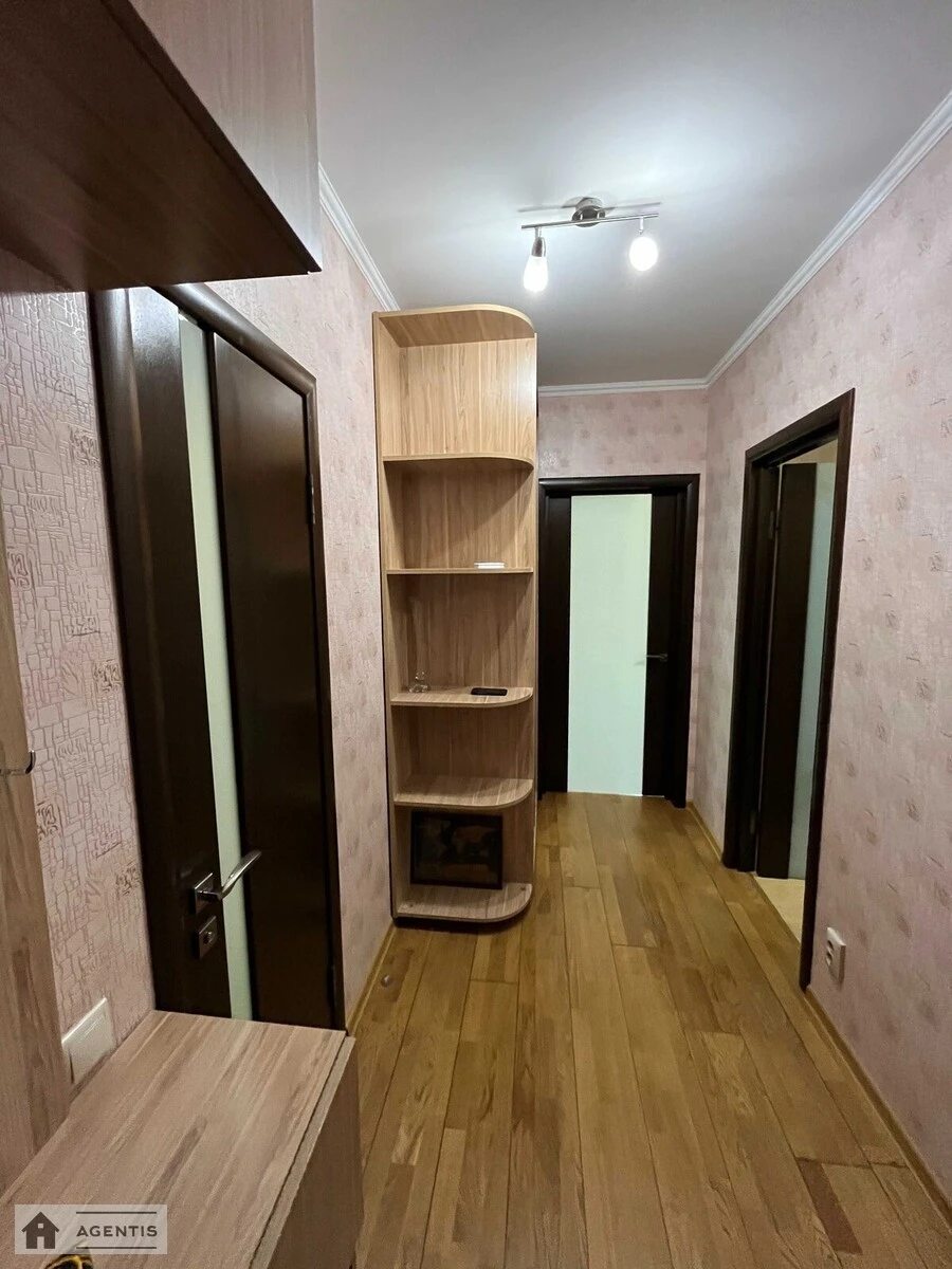 Здам квартиру 1 кімната, 42 m², 2 пов./18 поверхів. Дарницький район, Київ. 