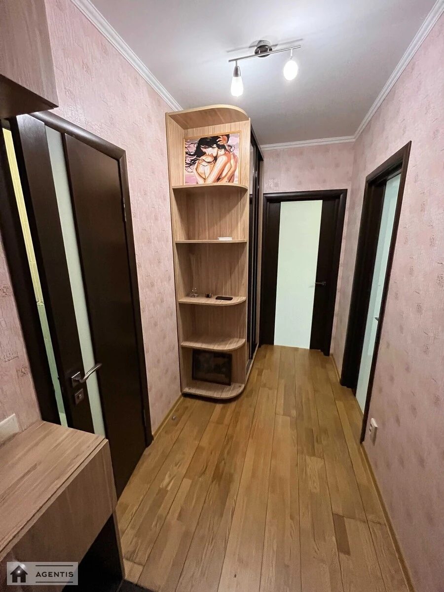 Здам квартиру 1 кімната, 42 m², 2 пов./18 поверхів. Дарницький район, Київ. 