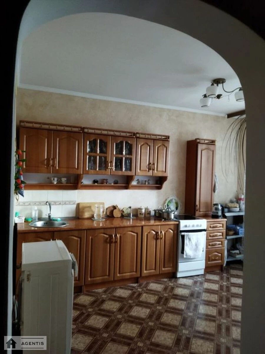 Apartment for rent 2 rooms, 73 m², 3rd fl./12 floors. 3, Simyi Steshenkiv vul. Tymofiya Strokacha, Kyiv. 