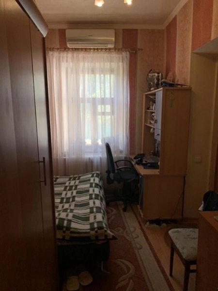 House for sale. 3 rooms, 85 m², 1 floor. Hryboedova, Zaporizhzhya. 