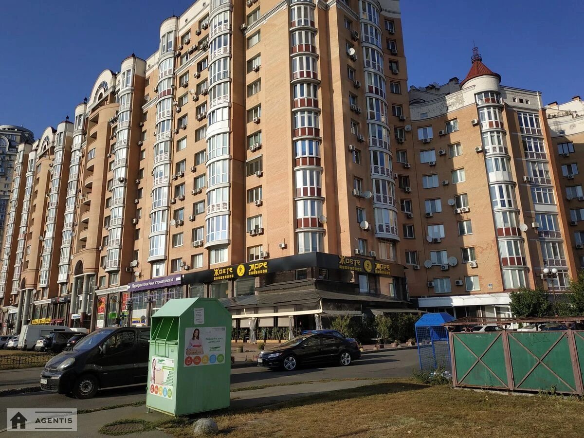 Здам квартиру 3 кімнати, 110 m², 3 пов./9 поверхів. 8, Володимира Івасюка просп. (Героїв Сталінграда), Київ. 