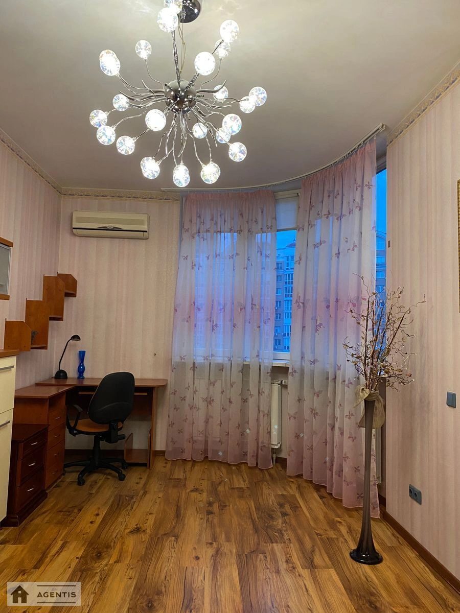 Здам квартиру 3 кімнати, 110 m², 3 пов./9 поверхів. 8, Володимира Івасюка просп. (Героїв Сталінграда), Київ. 