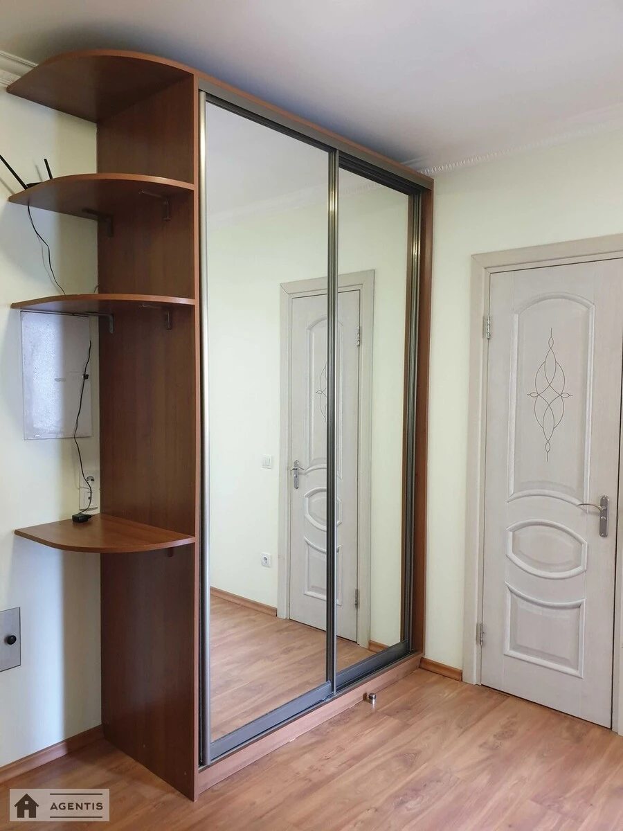 Здам квартиру 2 кімнати, 60 m², 6 пов./15 поверхів. 14, Миколи Руденка бульв. (Кольцова), Київ. 