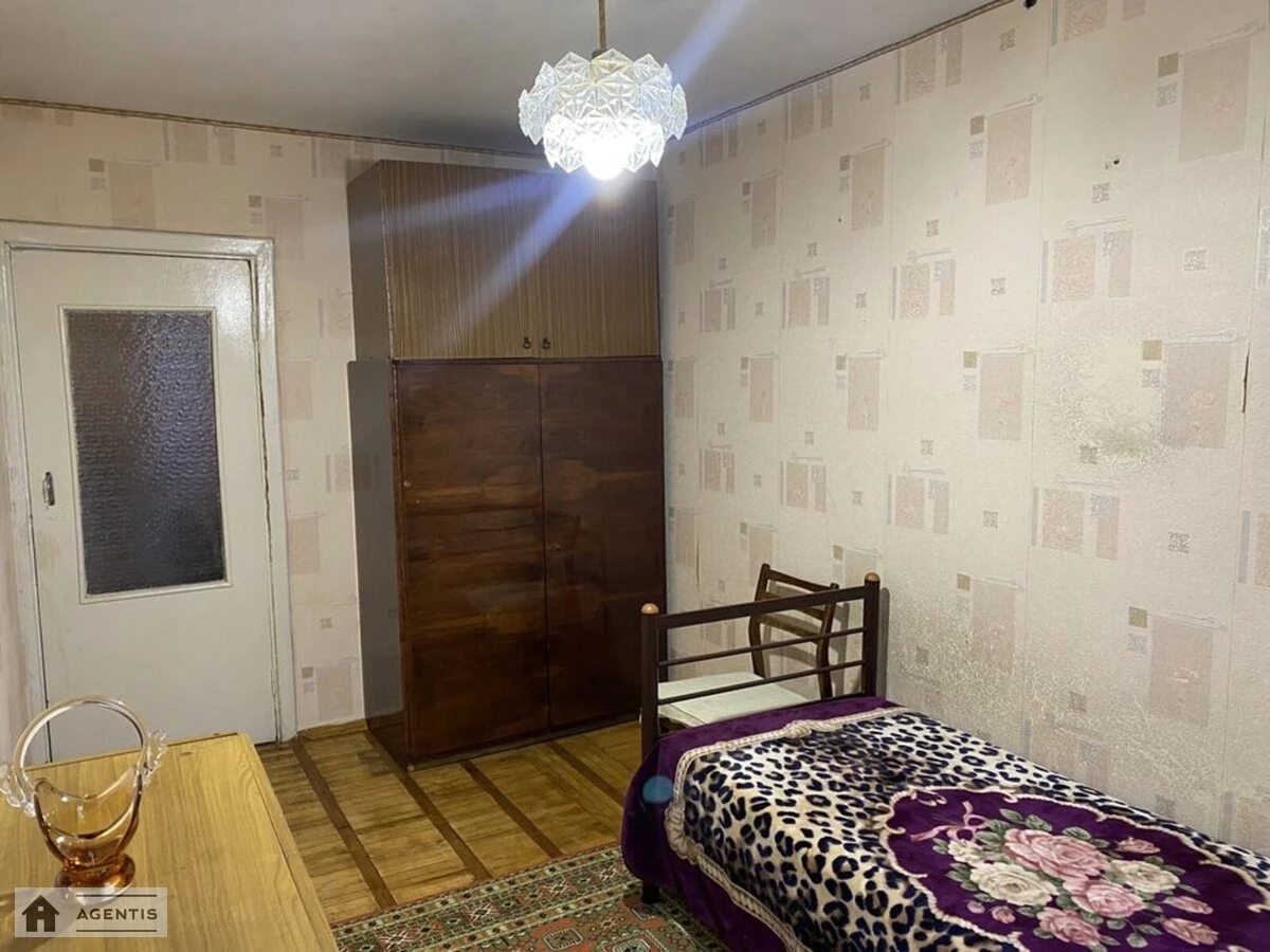 Здам квартиру 3 кімнати, 60 m², 7 пов./9 поверхів. Відрадний, Київ. 