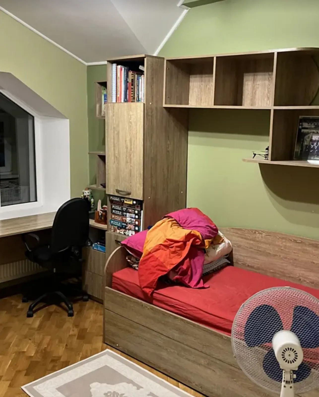 Продаж квартири 3 кімнати, 94 m², 6 пов./7 поверхів. Центр, Тернопіль. 