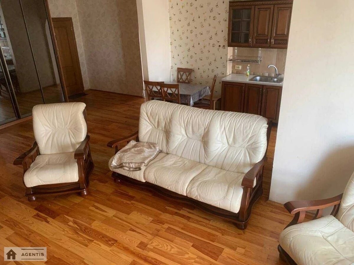 Здам квартиру 3 кімнати, 100 m², 9 пов./17 поверхів. 18, Академіка Палладіна просп., Київ. 