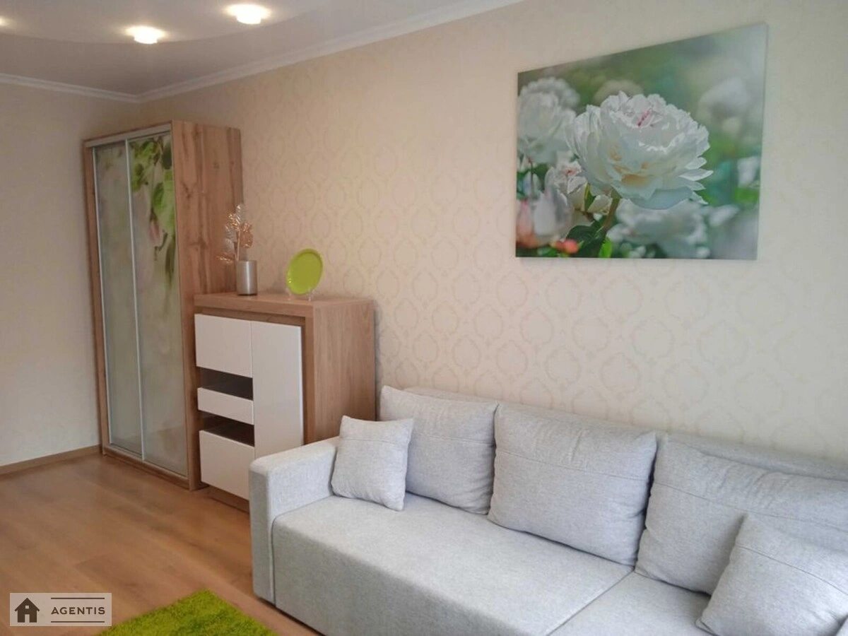 Сдам квартиру 1 комната, 38 m², 6 эт./25 этажей. 20, Бориса Гмирі вул., Киев. 