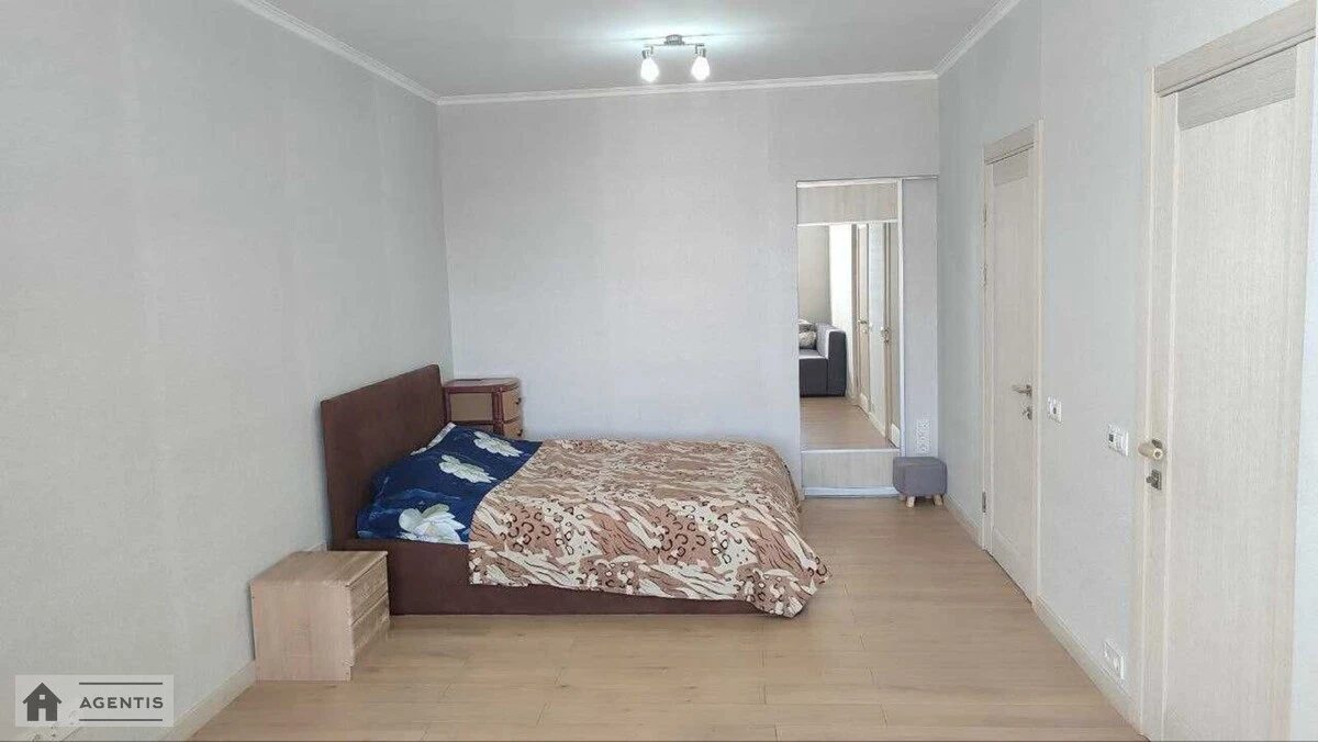 Сдам квартиру 1 комната, 49 m², 4 эт./21 этаж. 26, Пономарьова вул., Киев. 