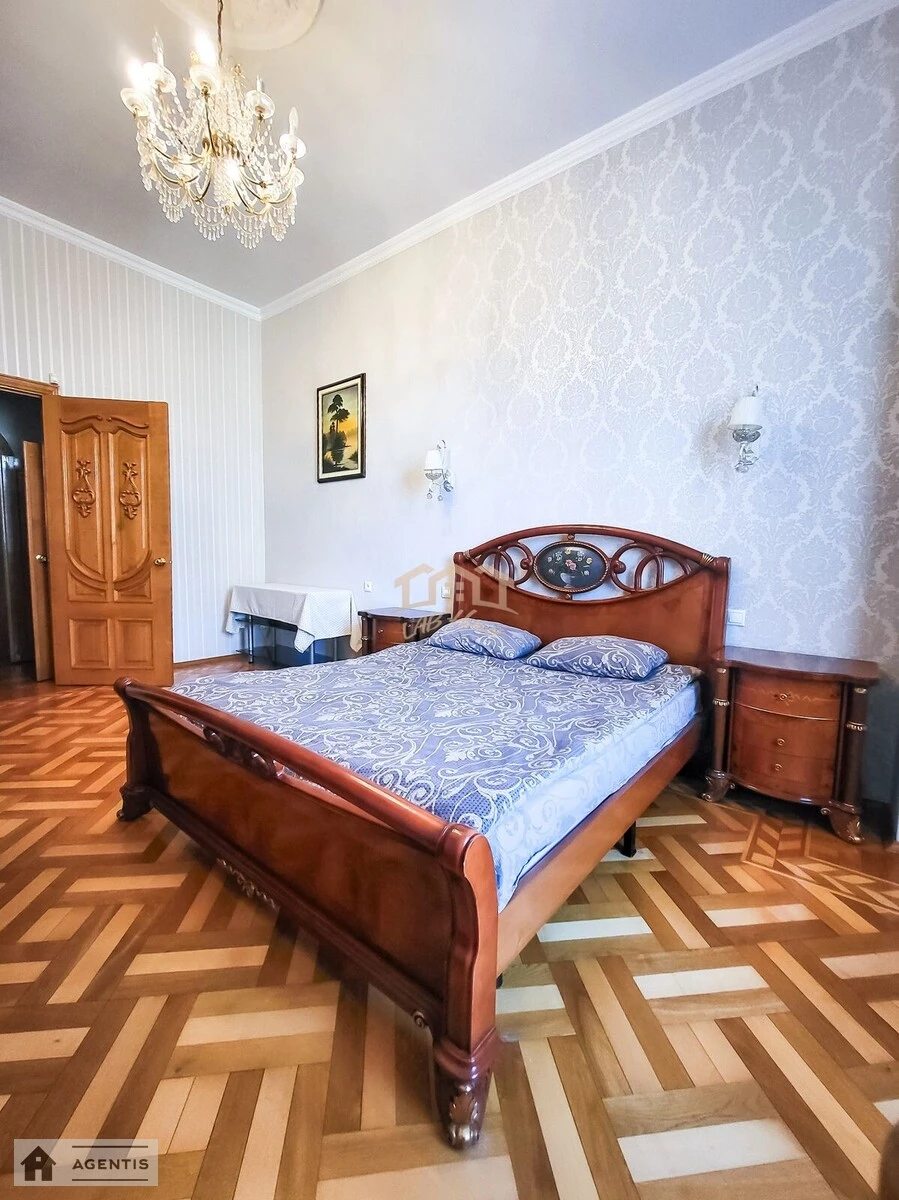 Здам квартиру 3 кімнати, 105 m², 4 пов./6 поверхів. Січових Стрільців, Київ. 