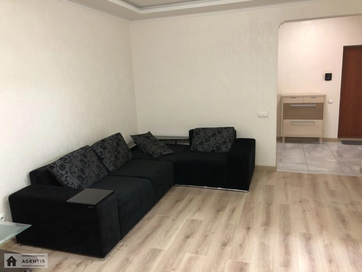 Сдам квартиру 1 комната, 50 m², 12 эт./16 этажей. 35, Анни Ахматової вул., Киев. 