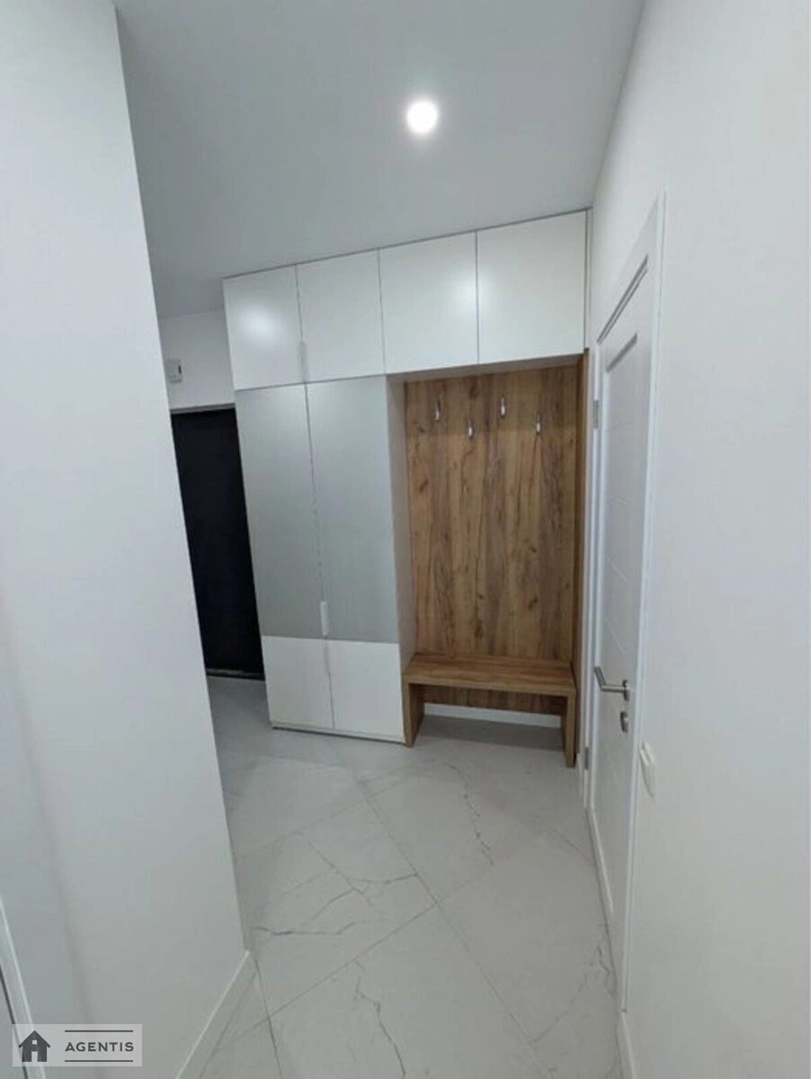 Сдам квартиру 2 комнаты, 60 m², 12 эт./25 этажей. Кадетский Гай, Киев. 