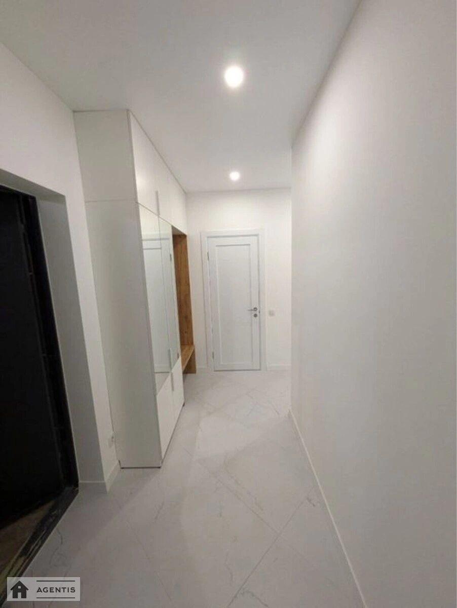 Сдам квартиру 2 комнаты, 60 m², 12 эт./25 этажей. Кадетский Гай, Киев. 