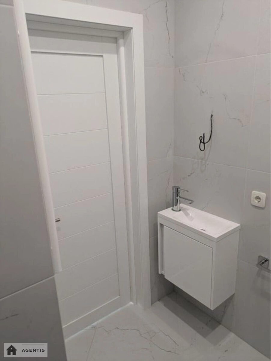 Сдам квартиру 2 комнаты, 60 m², 12 эт./25 этажей. Кадетский Гай, Киев. 