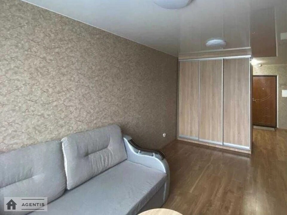 Apartment for rent 1 room, 39 m², 18th fl./25 floors. 24, Prymiska , Novoselky. 