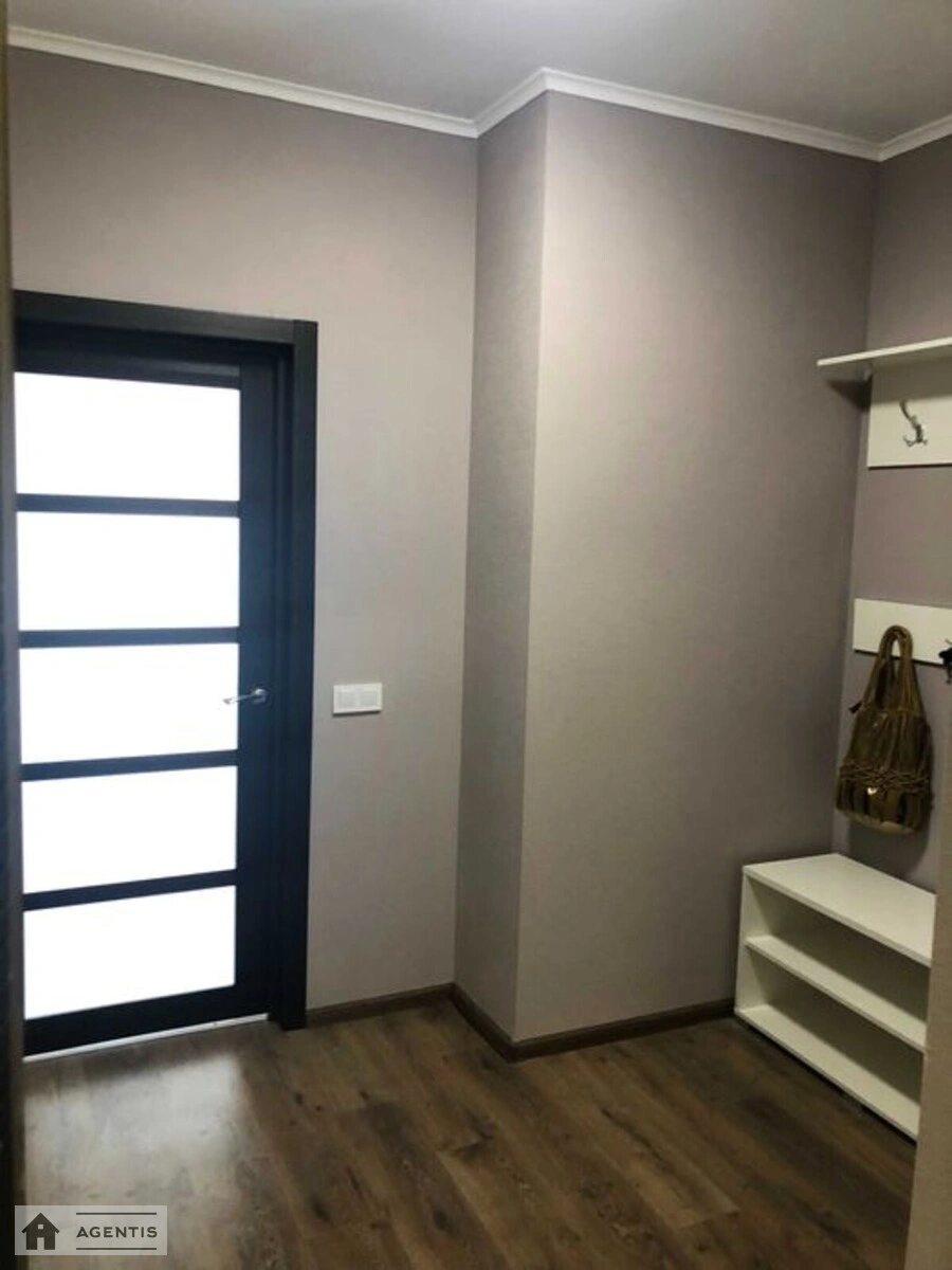 Сдам квартиру 1 комната, 39 m², 24 эт./24 этажа. Петра Калнишевського вул. (Михайла Майорова), Киев. 