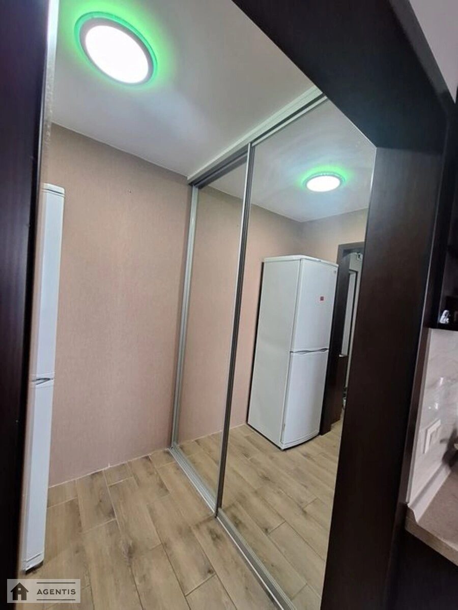 Здам квартиру 1 кімната, 45 m², 11 пов./16 поверхів. 60, Тираспольська 60, Київ. 