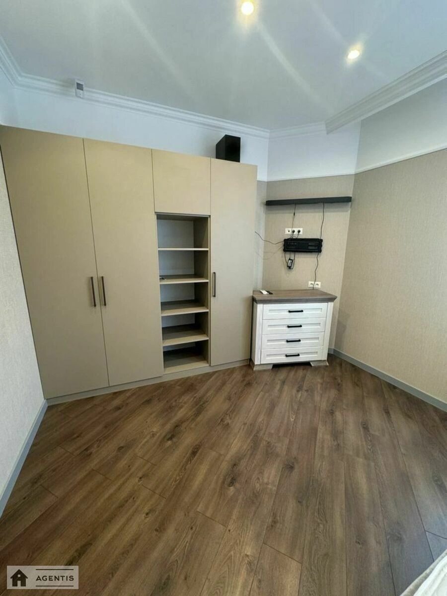 Сдам квартиру 2 комнаты, 80 m², 11 эт./25 этажей. 21, Левка Лукяненка вул. (Маршала Тимошенка), Киев. 