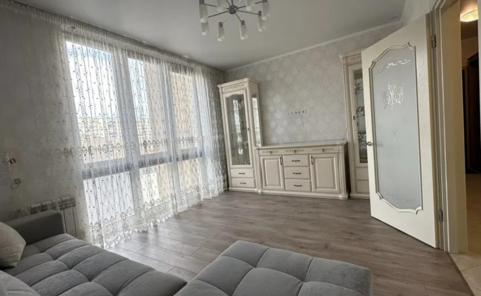 Apartments for sale 2 rooms, 55 m², 6th fl./15 floors. 13, Demiyivska 13, Kyiv. 