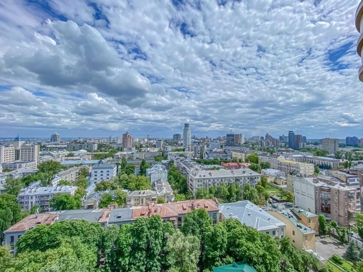 Сдам квартиру 3 комнаты, 150 m², 17 эт./25 этажей. 18, Институтская 18, Киев. 