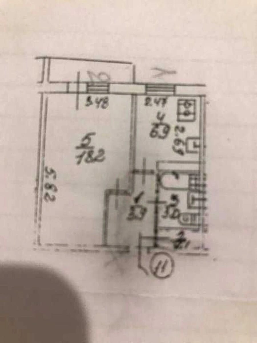 Продаж квартири 1 кімната, 34 m², 1 пов./10 поверхів. 13, Чугуївський 13, Київ. 