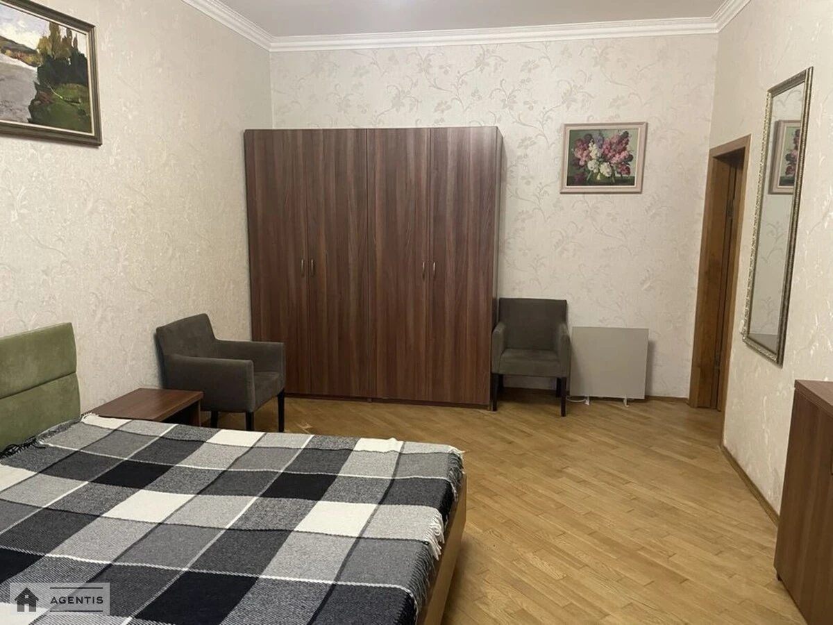 Сдам квартиру 2 комнаты, 90 m², 4 эт./9 этажей. 7, Обсерваторная 7, Киев. 