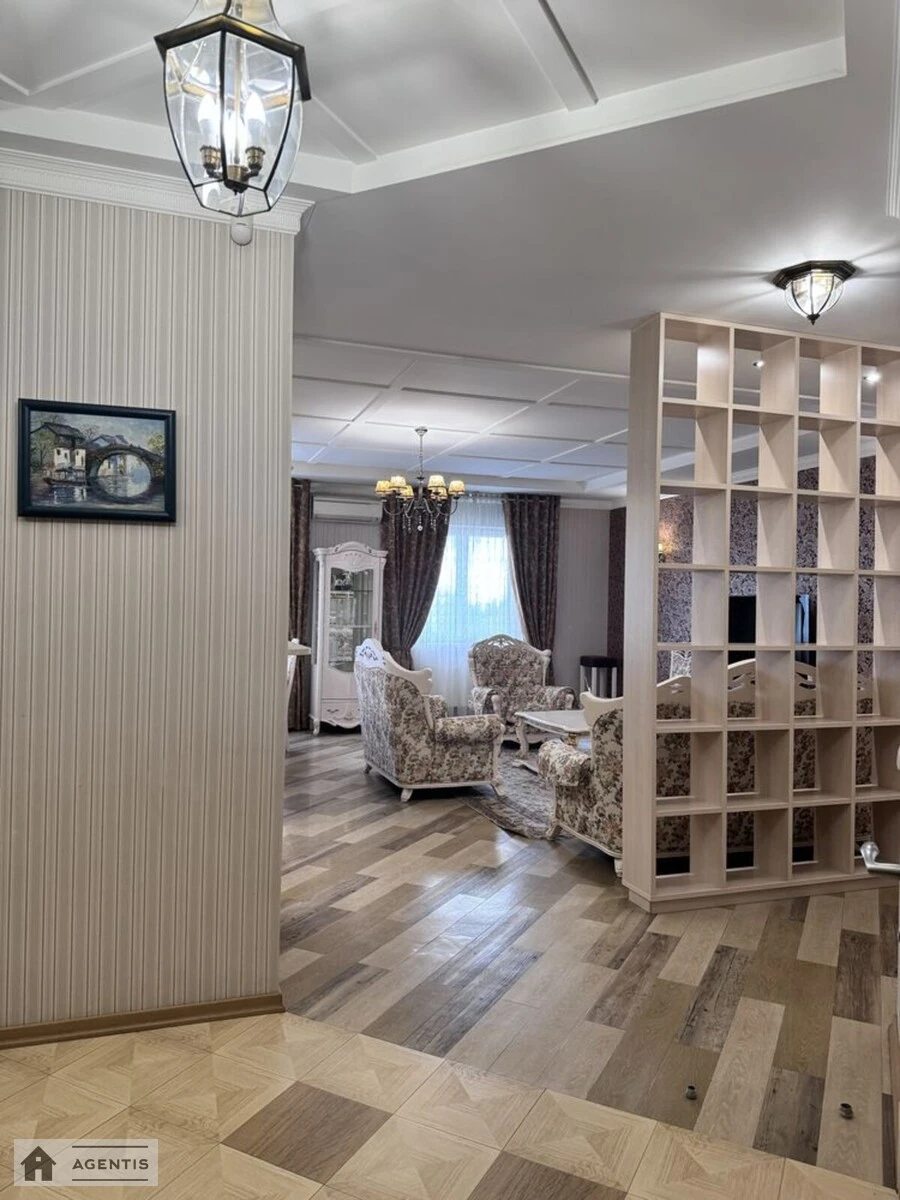 Сдам квартиру 3 комнаты, 116 m², 19 эт./21 этаж. Шевченковский район, Киев. 