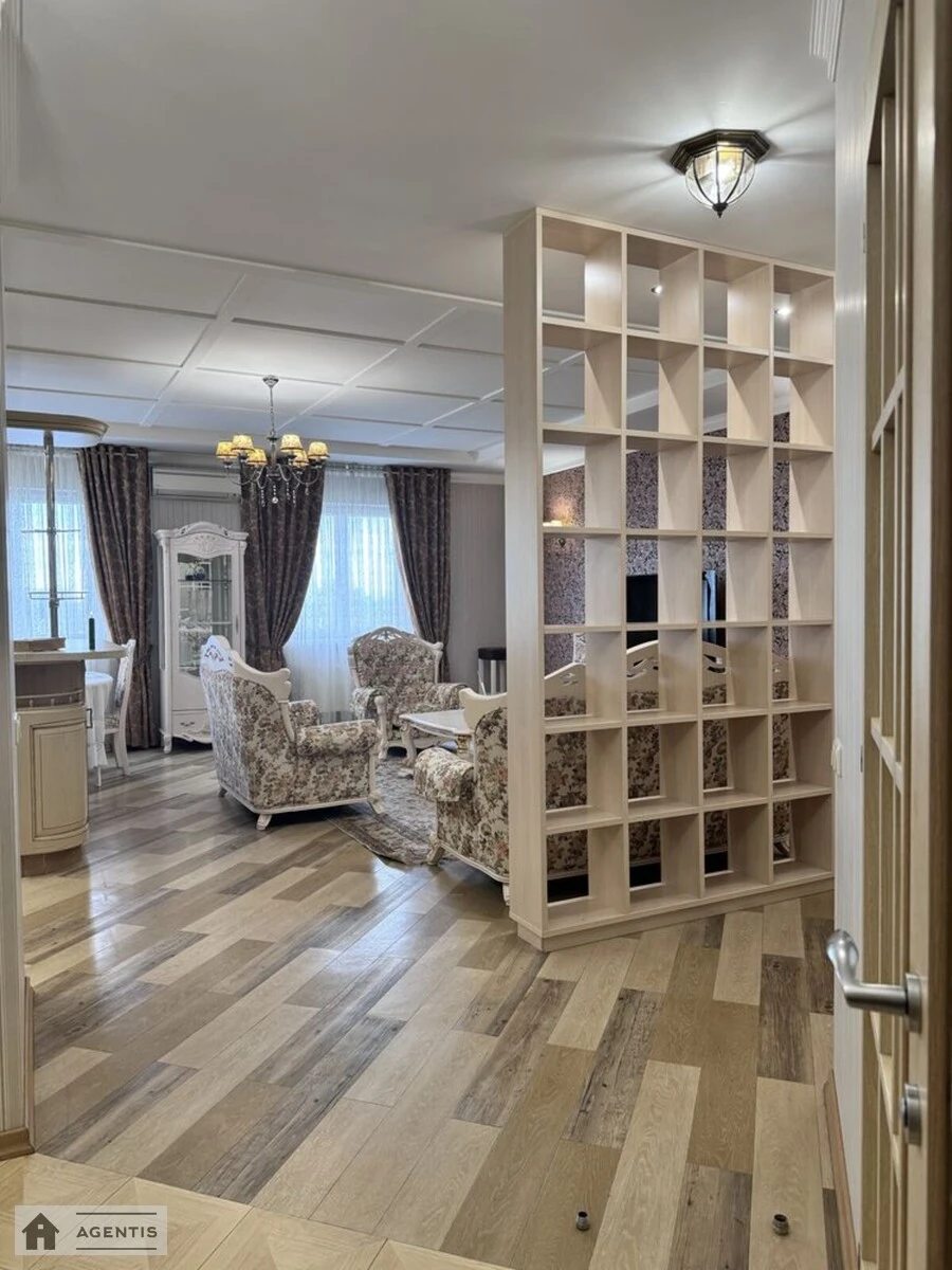 Сдам квартиру 3 комнаты, 116 m², 19 эт./21 этаж. Шевченковский район, Киев. 