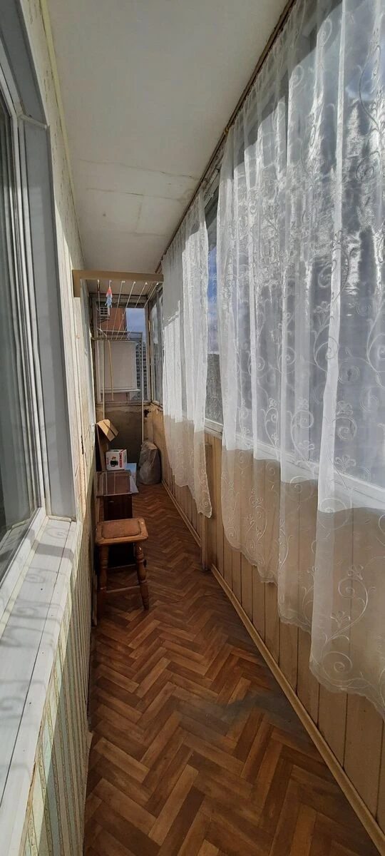 Apartment for rent 2 rooms, 53 m², 8th fl./9 floors. Darnytskyy rayon, Kyiv. 