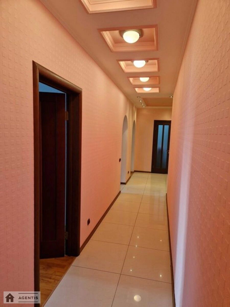 Apartment for rent 3 rooms, 100 m², 6th fl./24 floors. 9, Oleksandra Koshytsya vul., Kyiv. 