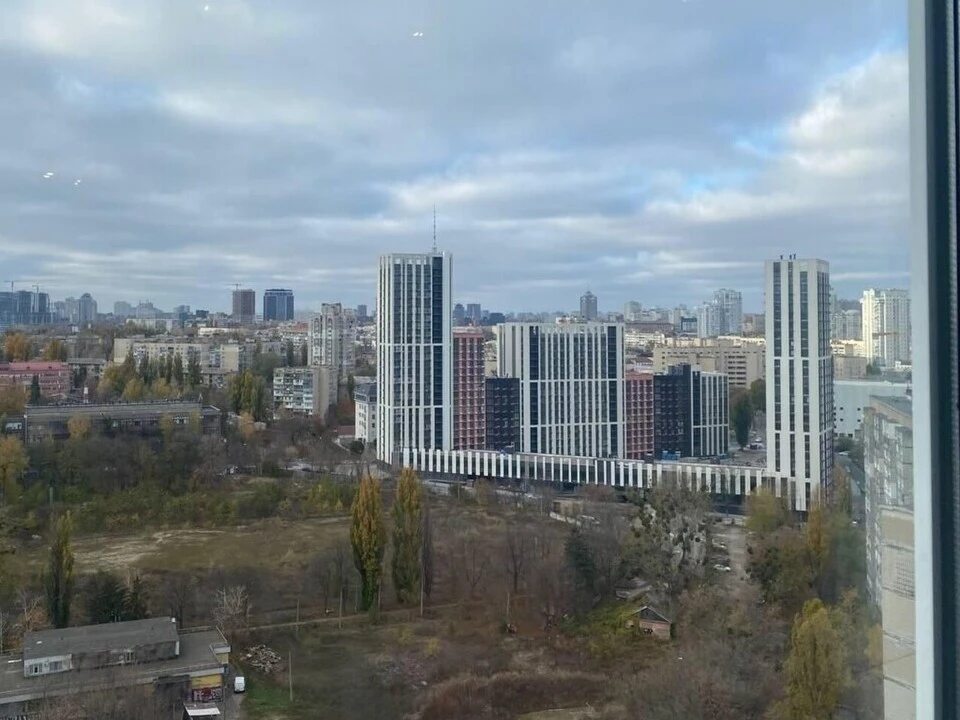 Apartment for rent 2 rooms, 101 m², 21st fl./25 floors. 20, Vyacheslava Chornovola vul., Kyiv. 