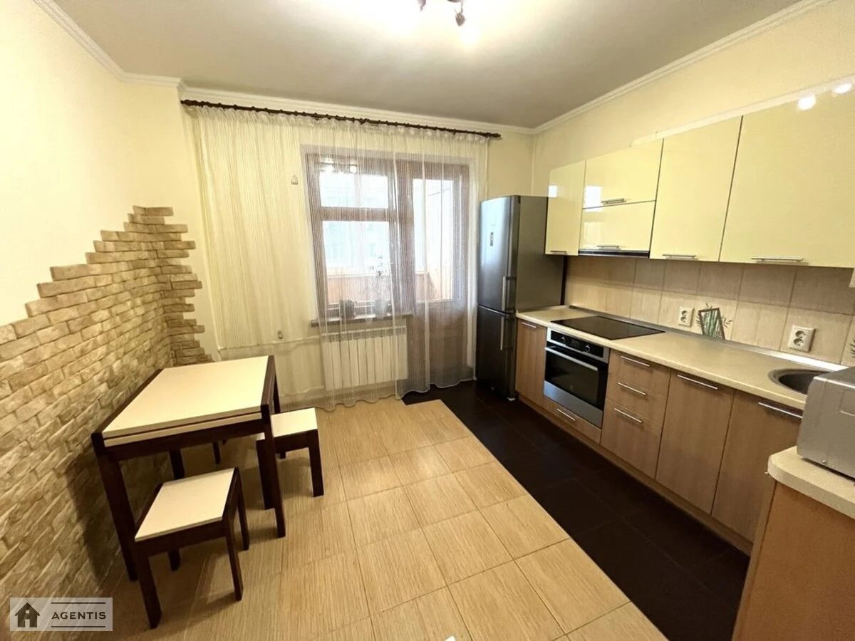 Apartment for rent 1 room, 42 m², 2nd fl./18 floors. Darnytskyy rayon, Kyiv. 