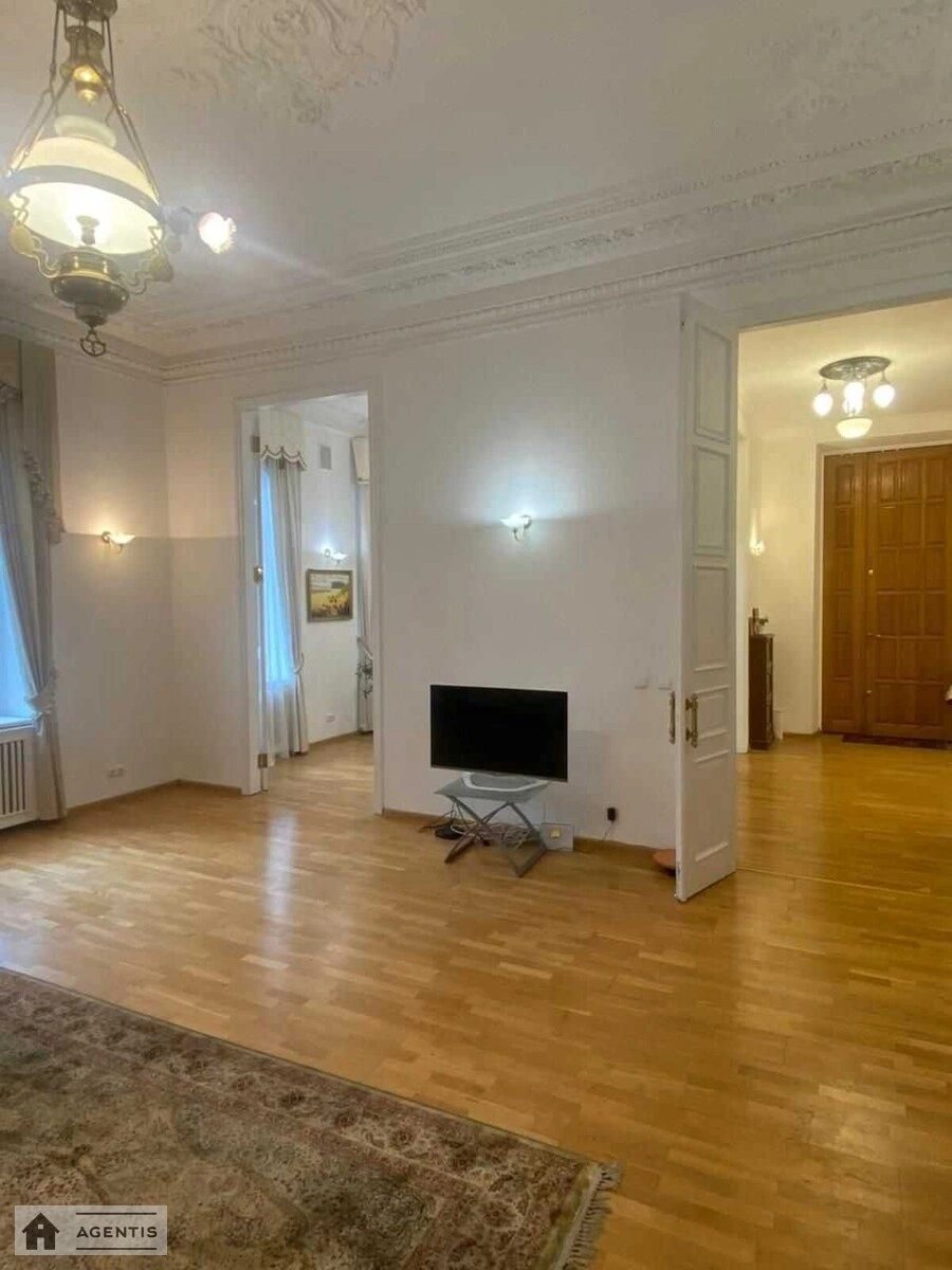 Apartment for rent 5 rooms, 250 m², 3rd fl./5 floors. 16, Yaroslaviv Val 16, Kyiv. 