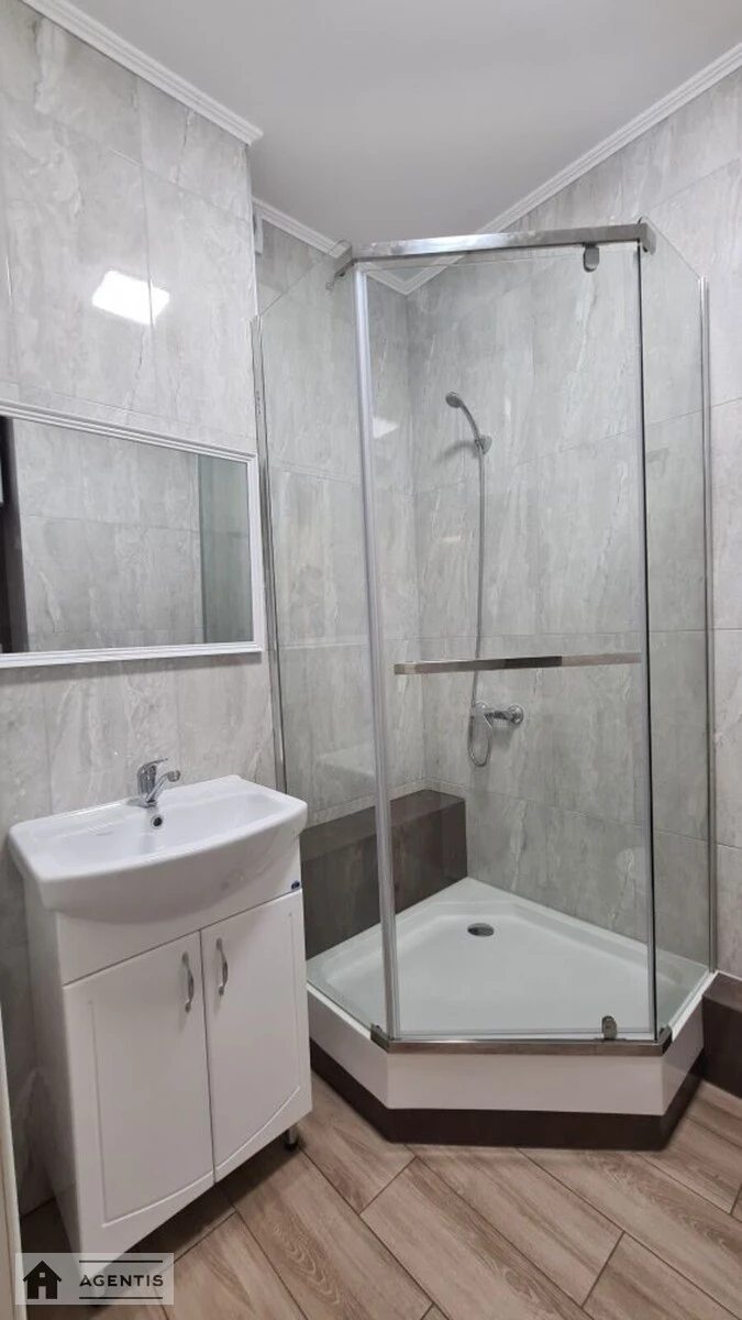 Здам квартиру 1 кімната, 45 m², 7 пов./25 поверхів. 40, Ревуцького 40, Київ. 