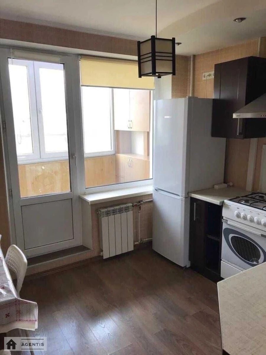 Здам квартиру 1 кімната, 36 m², 6 пов./16 поверхів. 49, Юрія Іллєнка вул. (Мельникова), Київ. 