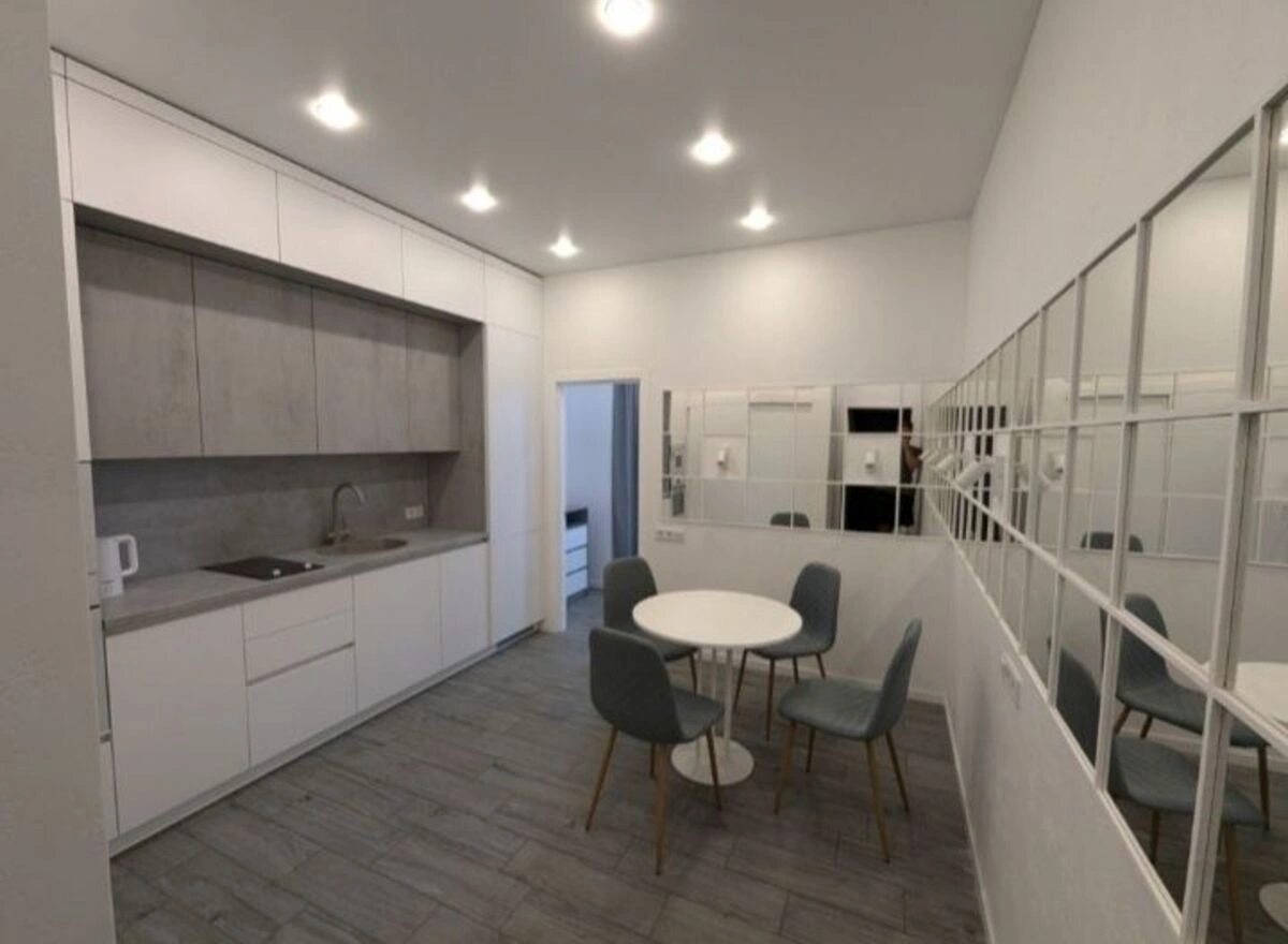 Здам квартиру 1 кімната, 40 m², 26 пов./26 поверхів. 62, Каховська 62, Київ. 