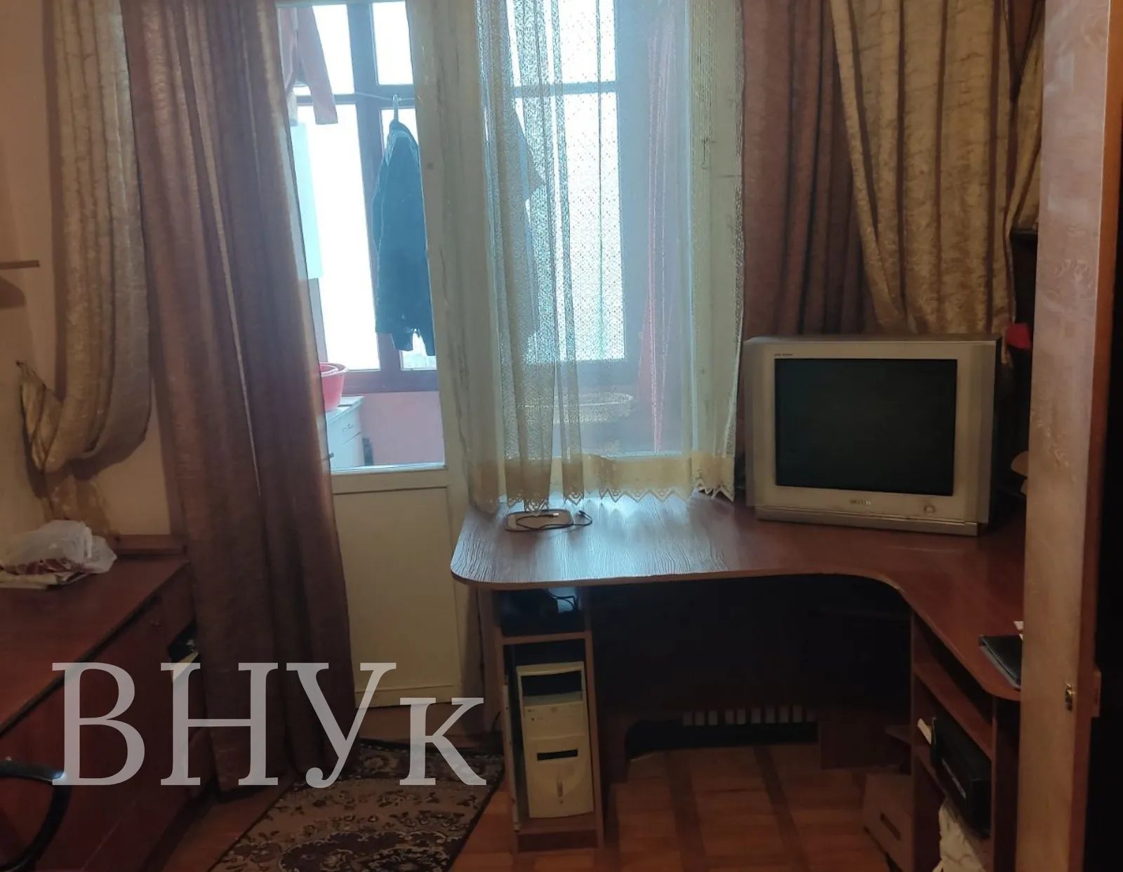 Apartments for sale 3 rooms, 64 m², 5th fl./9 floors. Symonenka V. vul., Ternopil. 