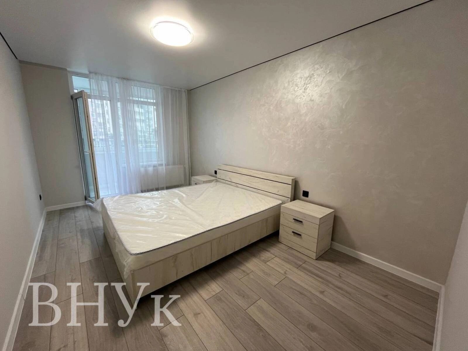 Apartments for sale 2 rooms, 76 m², 2nd fl./11 floors. Kyyivska vul., Ternopil. 