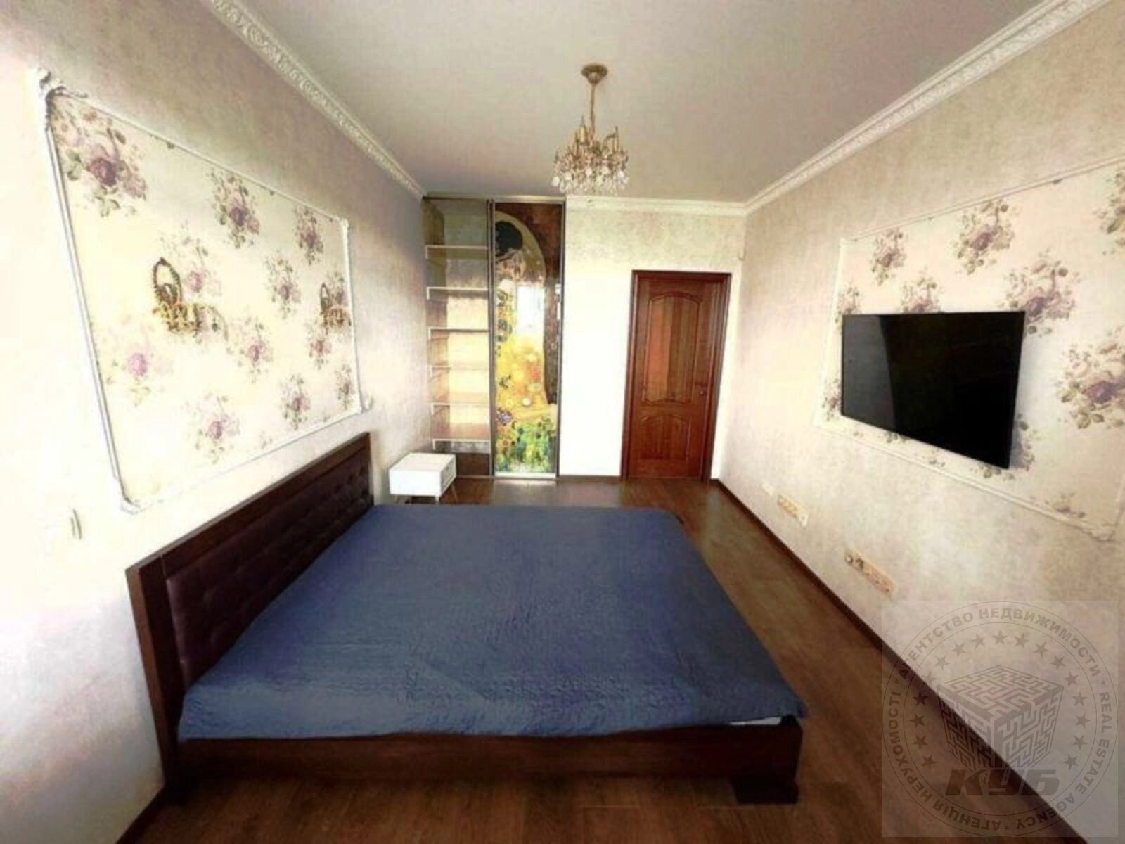 Apartments for sale 2 rooms, 56 m², 6th fl./24 floors. 66, Henerala Naumova vul., Kyiv. 