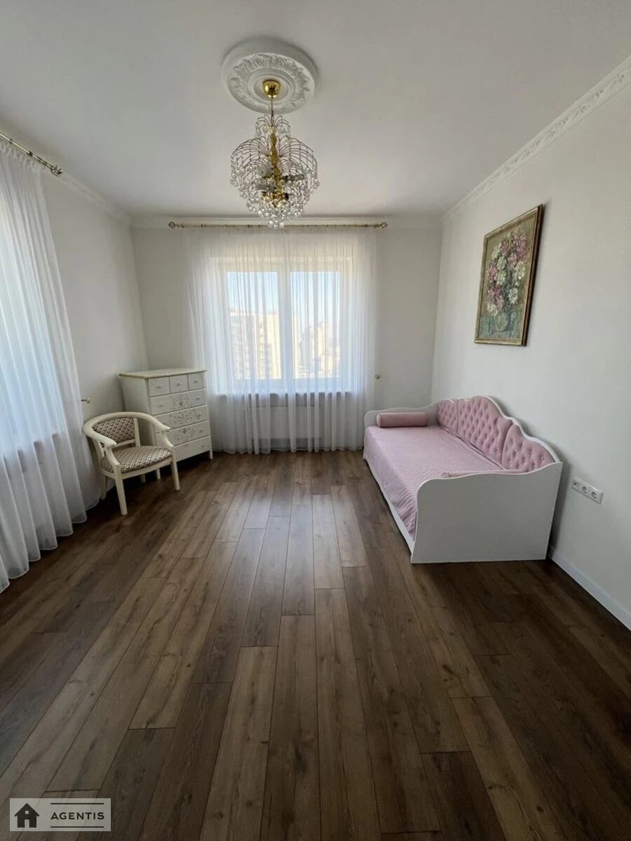 Сдам квартиру 4 комнаты, 160 m², 17 эт./25 этажей. 52, Сечевых Стрельцов 52, Киев. 