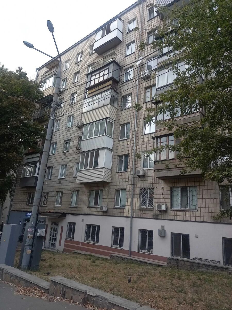 Apartments for sale 1 room, 29 m², 3rd fl./8 floors. 122, Velyka Vaselkivska 122, Kyiv. 