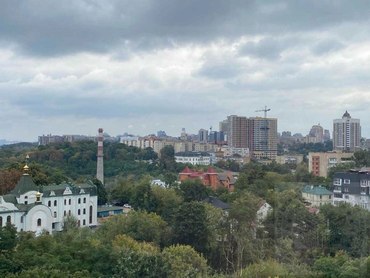 Apartments for sale 3 rooms, 70 m², 9th fl./10 floors. 9, Pechenizka 9, Kyiv. 