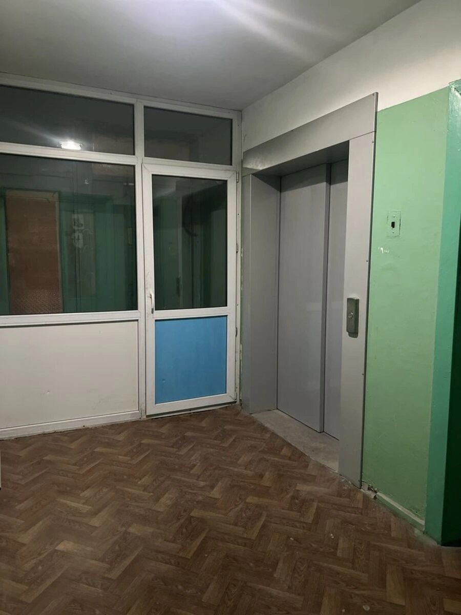 Продаж квартири 1 кімната, 36 m², 4 пов./16 поверхів. 3, Героїв Маріуполя вул. (Маршала Якубовського), Київ. 