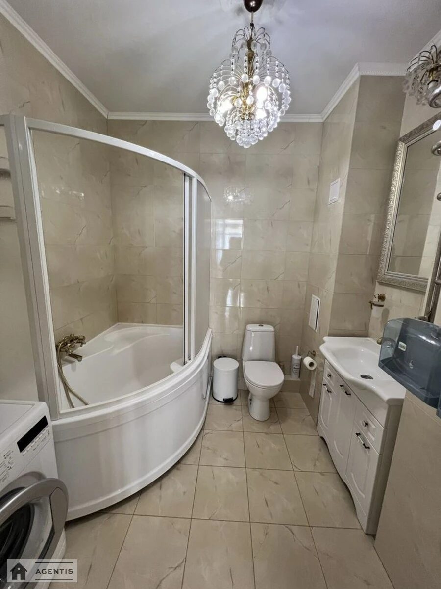 Сдам квартиру 3 комнаты, 106 m², 10 эт./16 этажей. 20, Златоустівська вул., Киев. 