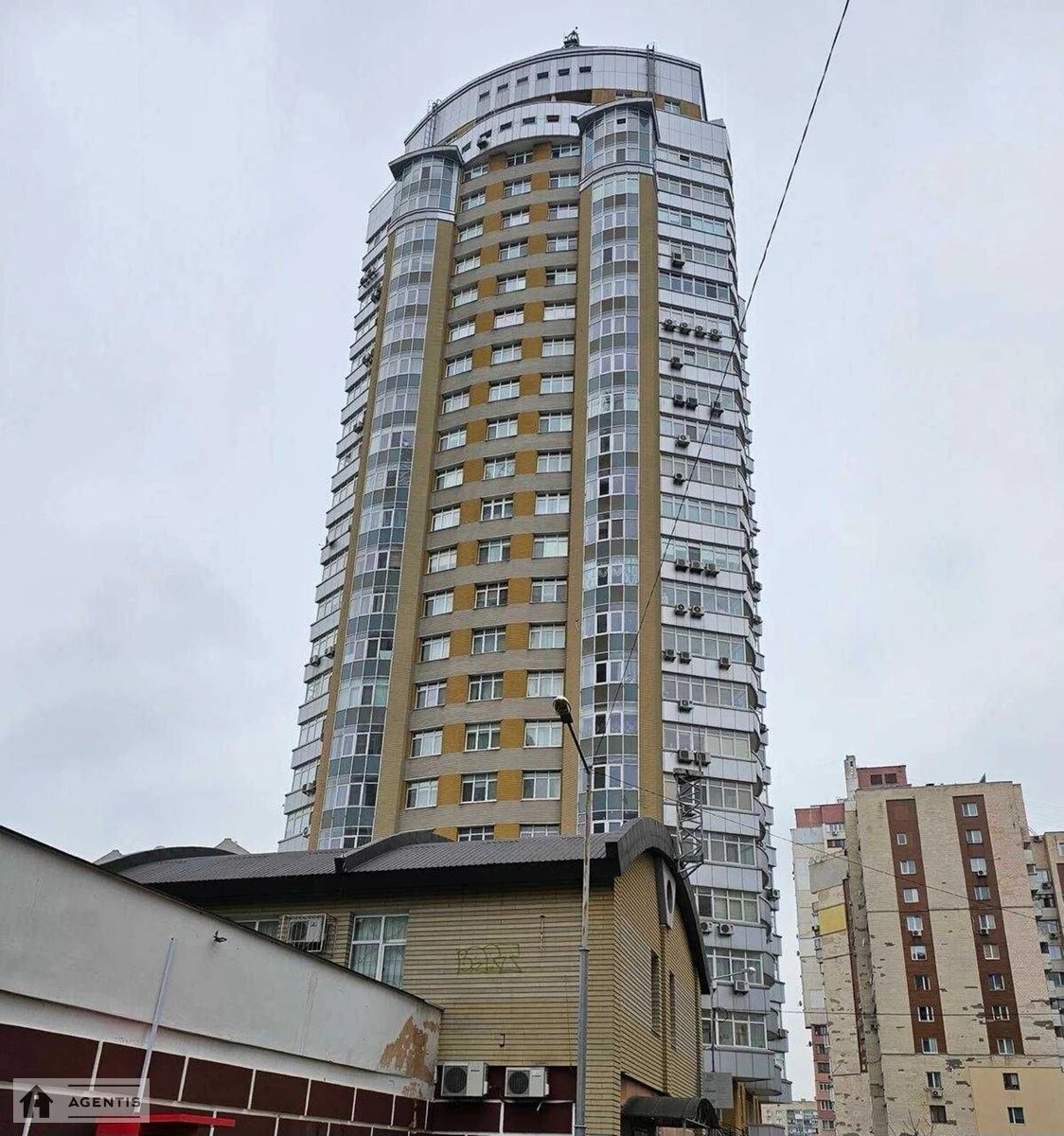 Apartment for rent 3 rooms, 100 m², 12th fl./26 floors. 12, Volodymyra Ivasyuka prosp. Heroyiv Stalinhrada, Kyiv. 