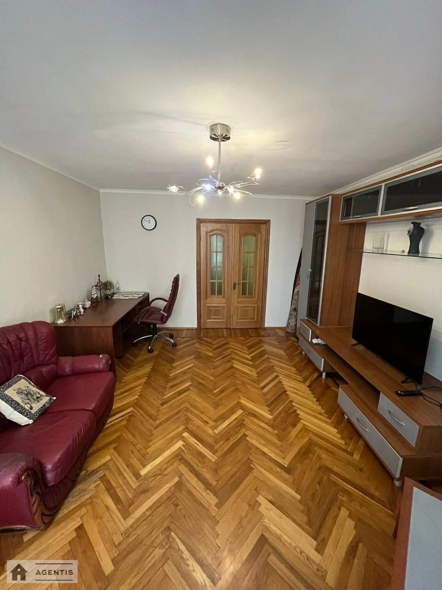 Apartment for rent 3 rooms, 80 m², 6th fl./16 floors. 8, Zahorivska vul. Bahhovutivska, Kyiv. 