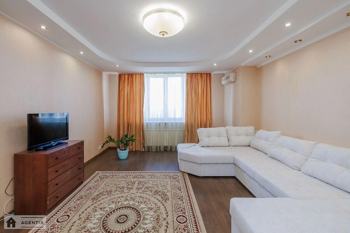 Apartment for rent 3 rooms, 115 m², 26th fl./27 floors. 1, Sribnokilska 1, Kyiv. 