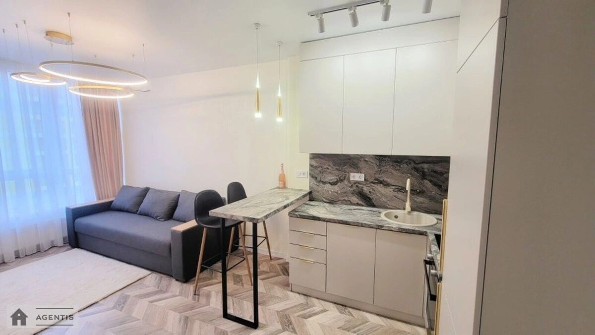 Сдам квартиру 1 комната, 43 m², 21 эт./26 этажей. 8, Кадетский Гай 8, Киев. 