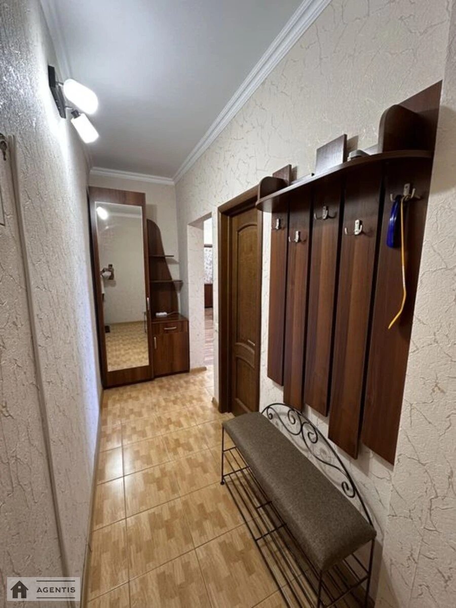 Apartment for rent 2 rooms, 44 m², 3rd fl./5 floors. 9, Beresteyskyy prosp. Peremohy, Kyiv. 